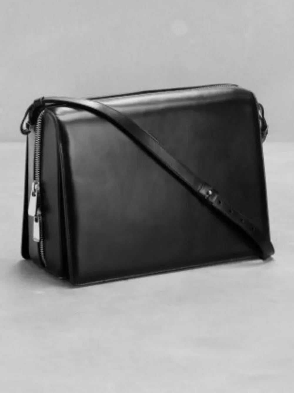 & Other Stories Black Leather Messenger Bag - Picture 1 of 10